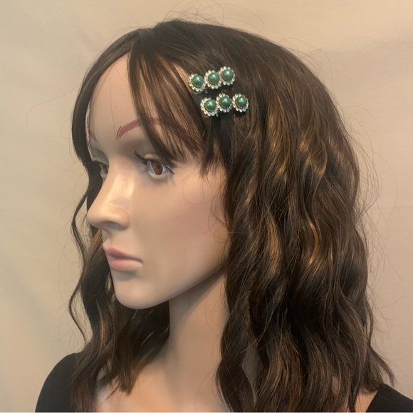 Handmade Green Pearl Hair Clips - Picture 2 of 6